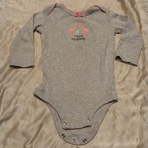 Grey Long-sleeved Onsie with Giraffes